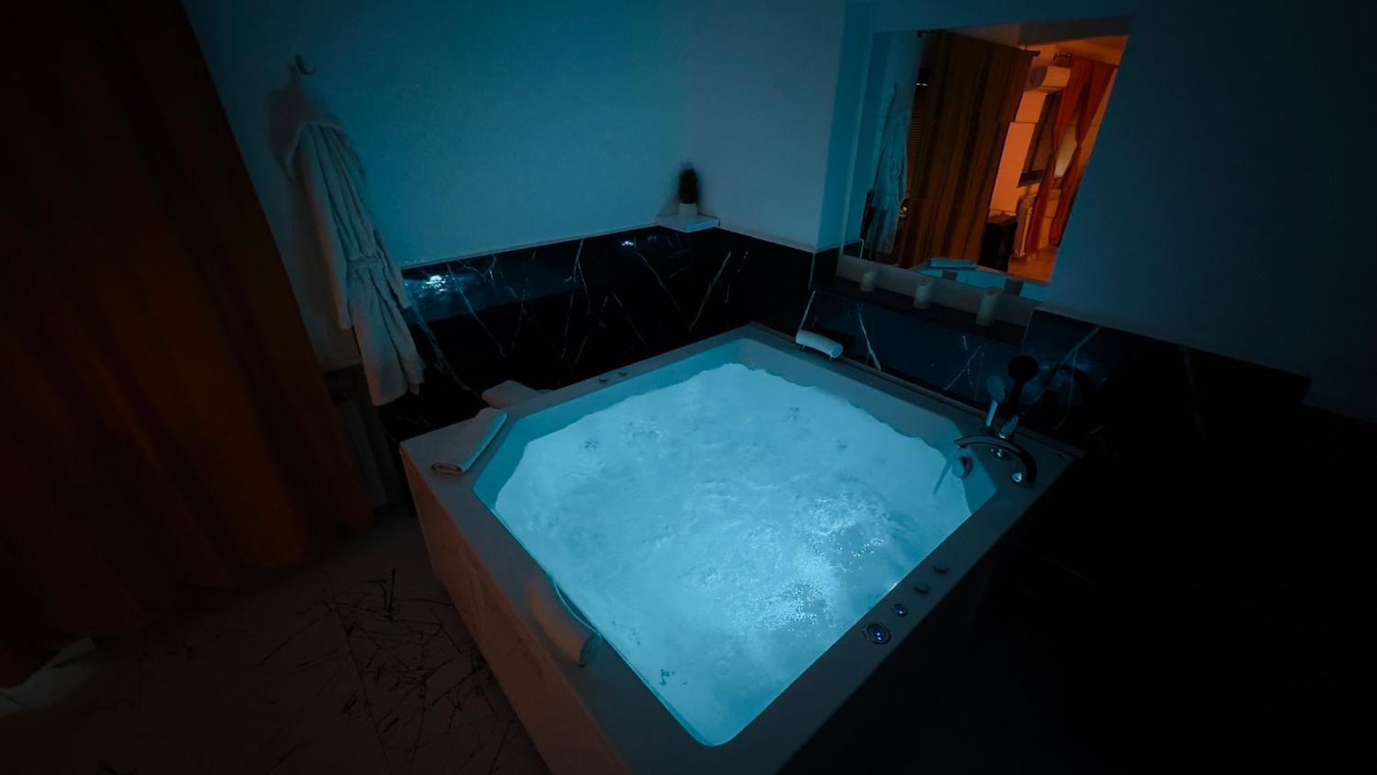 Hedonist Spa Jacuzzi Sarajevo Free Parking Zewnętrze zdjęcie
